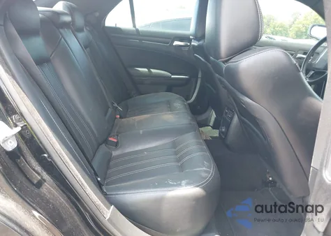 2014 Chrysler 300 S z USA, uszkodzony, nr VIN 2C3CCABG7EH264604